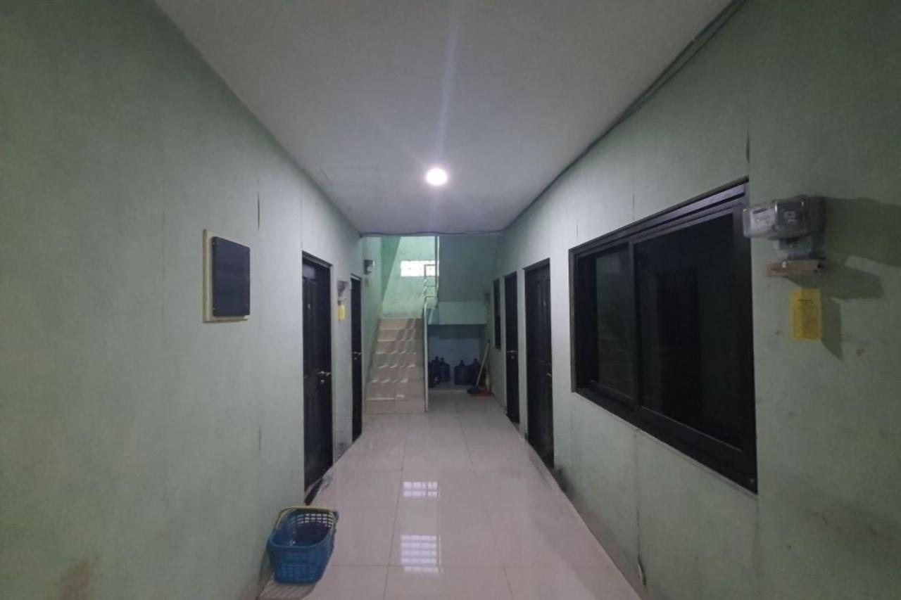 Oyo 93109 Garden Homestay 1 Tpr سورابايا المظهر الخارجي الصورة
