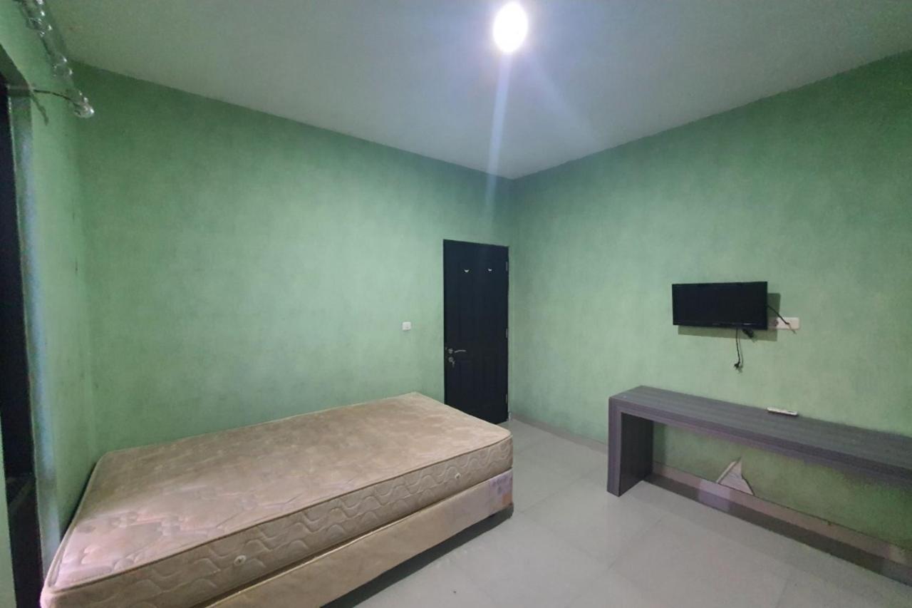 Oyo 93109 Garden Homestay 1 Tpr سورابايا المظهر الخارجي الصورة