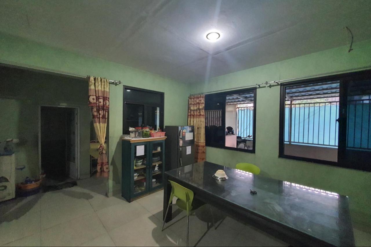 Oyo 93109 Garden Homestay 1 Tpr سورابايا المظهر الخارجي الصورة
