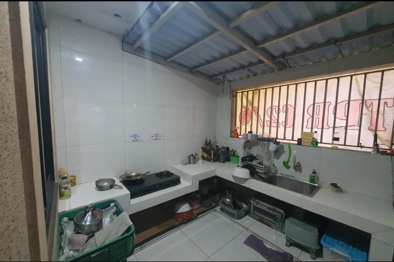 Oyo 93109 Garden Homestay 1 Tpr سورابايا المظهر الخارجي الصورة