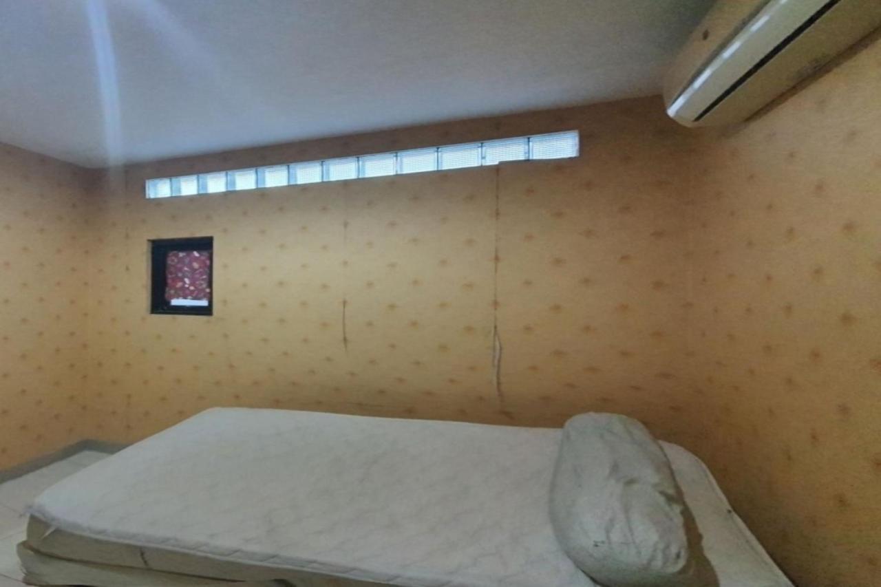 Oyo 93109 Garden Homestay 1 Tpr سورابايا المظهر الخارجي الصورة